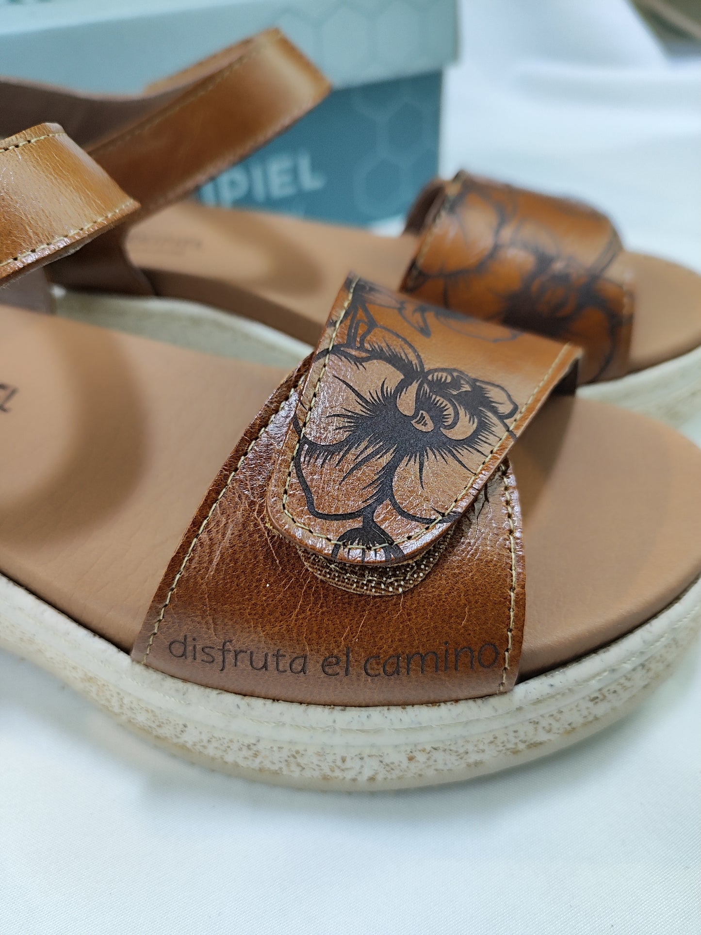 Sandalia personalizada modelo ESENCIA